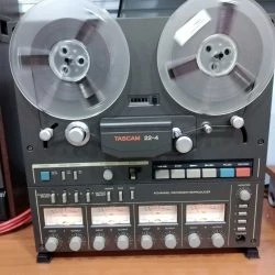 Vendora Tascam 22_4