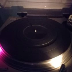 Vendora Turntable Technics SL_ 1200 MK2 -Vendora shop 1fdbde2d4326c23e0e4342eed30fe75ace23d5a1 xl