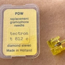 Vendora ΚΕΦΑΛΗ και ΒΕΛΟΝΑ TECTRON για Πικ-Απ. Η Κεφαλή μεταχειρισμένη σε άριστη κατάσταση. Η Βελόνα καινούρια/αχρησιμοποίητη. ΠΑΚΕΤΟ 45 ευρώ. -Vendora shop 20c36dfc24e3c06cf4601ec0ae96ff786ffd2328 xl