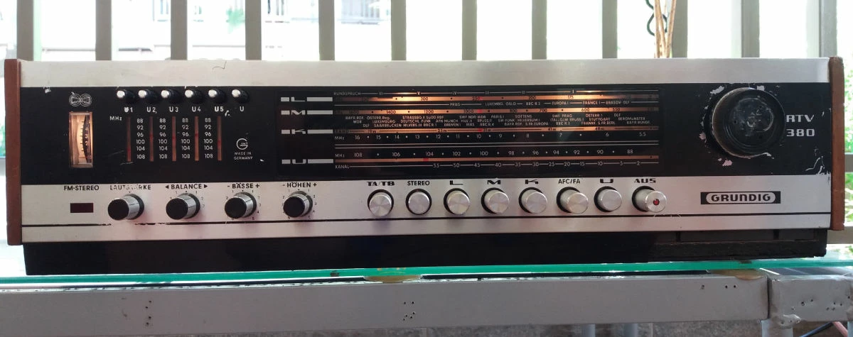 Vendora Ραδιόφωνο Grundig RTV 380 4 Vendora Ραδιόφωνο Grundig RTV 380 - Image 2