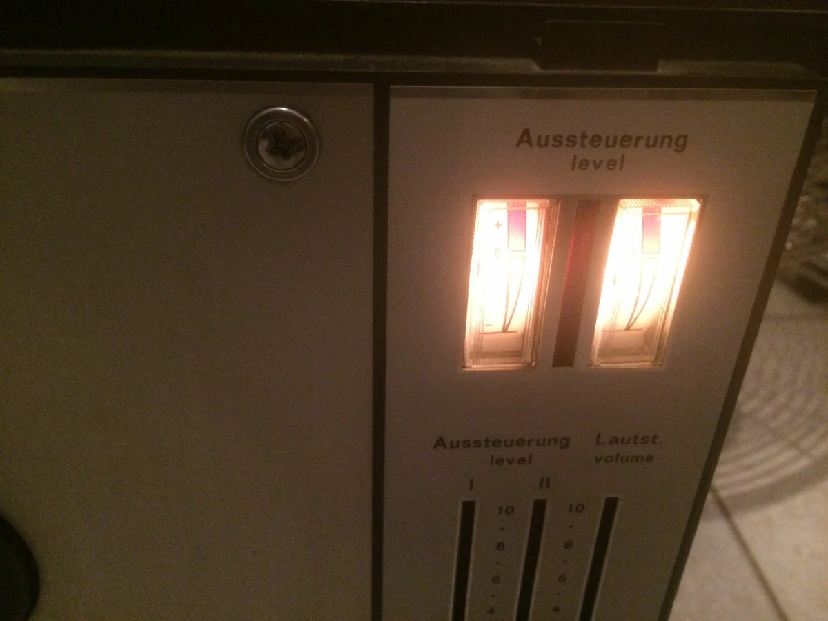 Vendora Πωλείται το Μπομπινοφωνο Saba TG 543S 4 TRACK STEREO 6 Vendora Πωλείται το Μπομπινοφωνο Saba TG 543S 4 TRACK STEREO - Image 4