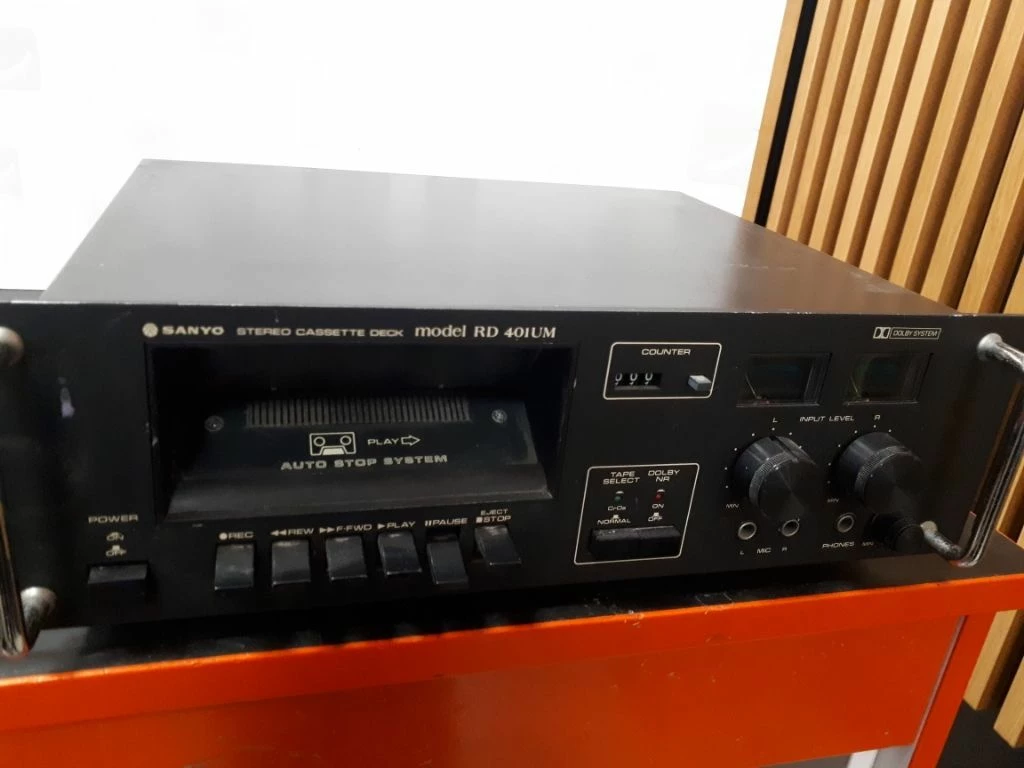 Vendora ΚΑΣΕΤΟΦΩΝΟ SANYO RD - 401 3 Vendora ΚΑΣΕΤΟΦΩΝΟ SANYO RD - 401