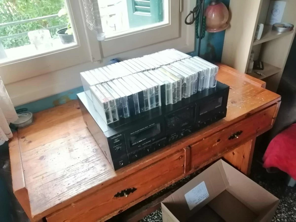 Vendora κασετόφωνο Deck Technics μοντέλο RS-TR155 με 41 κασέτες άδειες κ γεματες 3 Vendora κασετόφωνο Deck Technics μοντέλο RS-TR155 με 41 κασέτες άδειες κ γεματες