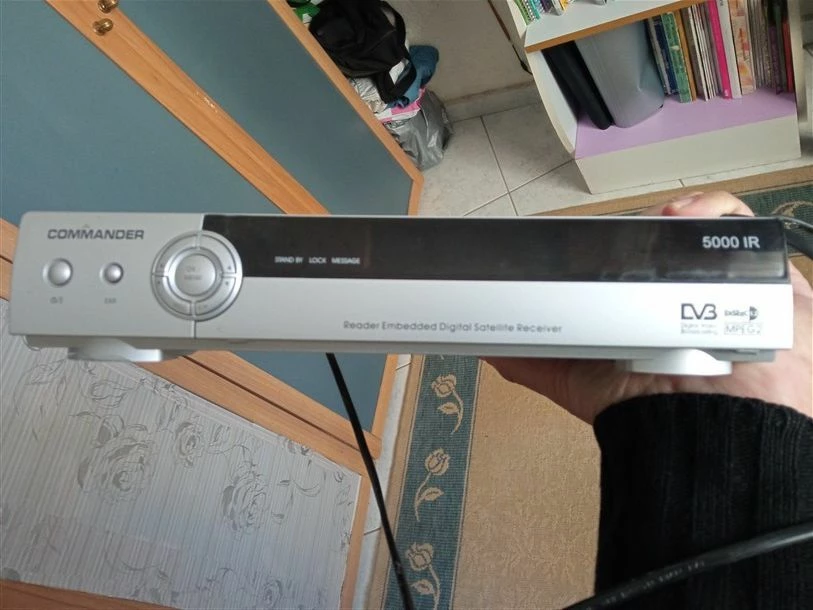 Vendora Δέκτης δορυφορικός COMMANDER 5000 IR 10 Vendora Δέκτης δορυφορικός COMMANDER 5000 IR - Image 8