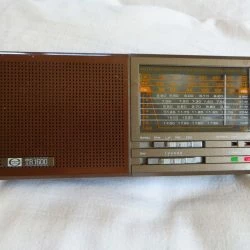 Vendora Electronic TR 1600. MW/LW/SW1...6/FM 9-Band Radio With Stereo Receiver, LED-Anzeigen Μικρό ραδιόφωνο, σε πάρα πολύ καλή κατάσταση. Πλήρες λειτουργικό.