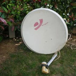 Vendora Δορυφορικό κάτοπτρο (πιάτο)