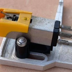 Vendora ΚΕΦΑΛΗ και ΒΕΛΟΝΑ για Πικ-Απ AKAI μεταχειρισμένα σε άριστη κατάσταση και λειτουργία. Κωδ κεφαλης PC-90 - Κωδ Βελόνας AKAI RS-90. Πωλούνται ΠΑΚΕΤΟ. -Vendora shop 61dcae440ef4f25e8d279641a3d274916f8cc9ac xl