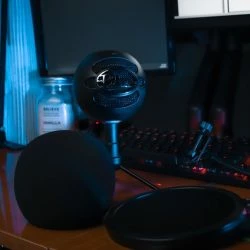 Vendora Blue Snowball ICE + Pop-Filter & Windscreen -Vendora shop 7e8b4a157631db85eaa1ffe1c9766d2441300c3a xl