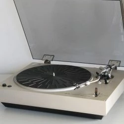 Vendora ΠΙΚΑΠ AKAI AP - 001 + ΚΕΦΑΛΗ STANTON 500 -Vendora shop 92dc3f8beacc8b78e2bd6e4a6e26f2b995140914 xl