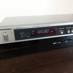Vendora Technics MODEL NO. ST-Z55 FM/AM STEREO TUNER. -Vendora shop 999c0949923e8832f73244b4bc0fa88502bed39c xl