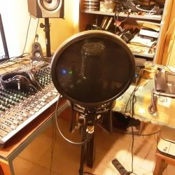 Vendora μικροφονω μεγαλου διαφραγματος ιδανικο για Studio..