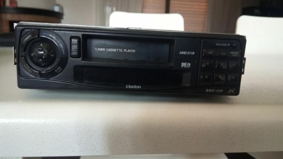 Vendora κασετόφωνο Clarion 50watt ,αριστο με αντικλεπτικη προσοψη 3 Vendora κασετόφωνο Clarion 50watt ,αριστο με αντικλεπτικη προσοψη