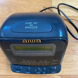 Vendora Aiwa Radio Alarm ραδιόφωνο και ξυπνητήρι λειτουργεί, άψογη κατάσταση -Vendora shop a1b9aef3331d1c9c6206e7ef260b3d9abff18334 xl