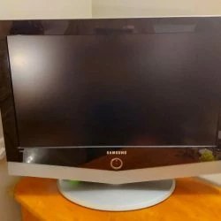 Vendora Samsung TV 26" & Αποκωδικοποιητης
