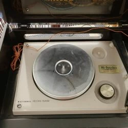 Vendora ράδιο πικάπ του1958 σε πολύ καλή κατάσταση -Vendora shop a9eaab2018e7236305a28e9852a881454b35c917 xl