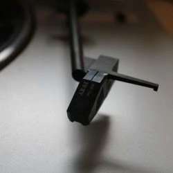 Vendora Akai AP-X1 Semi Automatic Belt Drive Vintage Turntable -Vendora shop bad3b7b960ebd3a314aa5cc8420fd96c7324ba11 xl