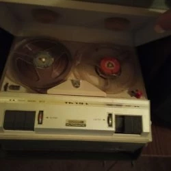 Vendora Μαγνητόφωνο Grundig αντίκα 6 Vendora Μαγνητόφωνο Grundig αντίκα -Vendora shop be189f1c03503ec4969bd2d80c30f29bf23df4a4 xl