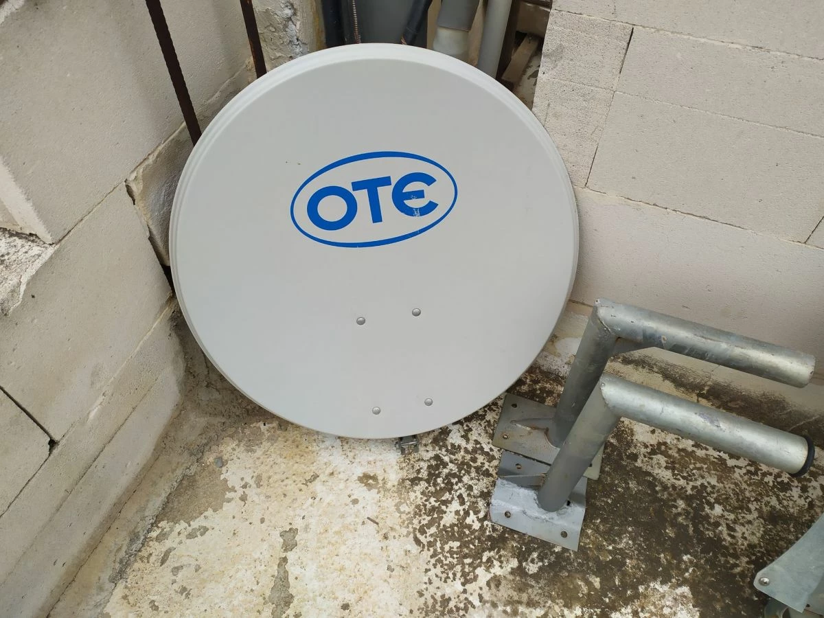 Vendora δορυφορικος εξοπλισμος,τεμ=15,τιμη για ολα μαζι=30€ 4 Vendora δορυφορικος εξοπλισμος,τεμ=15,τιμη για ολα μαζι=30€ - Image 2