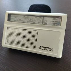 Vendora GRUNDIG MINI BOY400. MADE IN GERMANIA