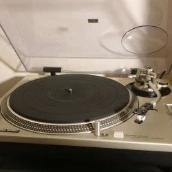 Vendora Turntable Technics SL_ 1200 MK2 -Vendora shop d16af8243f7e7d516ab5999df7563bbc27fd26a8 xl
