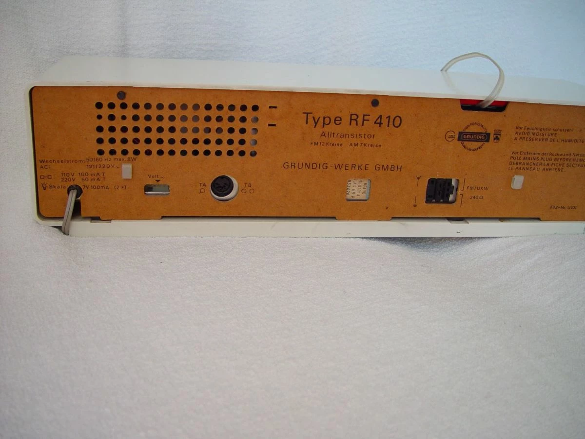 Vendora Grundig RF410 Made In Grmani. 8 Vendora Grundig RF410 Made In Grmani. - Image 6
