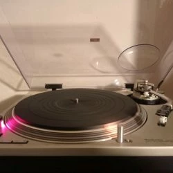 Vendora Turntable Technics SL_ 1200 MK2 -Vendora shop e3c0e9c7b6c142b846678240137ec7c815597fe4 xl