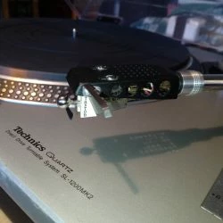 Vendora Technics SL-1200 MK2 110 Volt -Vendora shop e99ea8343caf6c5f956762252aa504bd65f62ccc xl