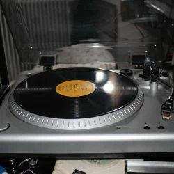 Vendora πικάπ Ion Tt Usb κεφαλοβελονα Shure Encore M 70e