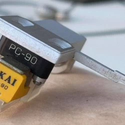 Vendora ΚΕΦΑΛΗ και ΒΕΛΟΝΑ για Πικ-Απ AKAI μεταχειρισμένα σε άριστη κατάσταση και λειτουργία. Κωδ κεφαλης PC-90 - Κωδ Βελόνας AKAI RS-90. Πωλούνται ΠΑΚΕΤΟ. -Vendora shop f19b7b0c6a4b80484e47ebd7a461e045b38011c3 xl