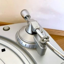 Vendora ION ITT USB TURNTABLE - The Easiest Way To Digitise Your Vinyl Collection -Vendora shop f6a0805ca74126938e11407fb9370a06d2cc70ae xl