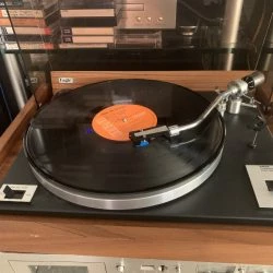 Vendora Πωλείται το Πικαπ Eagle D2005